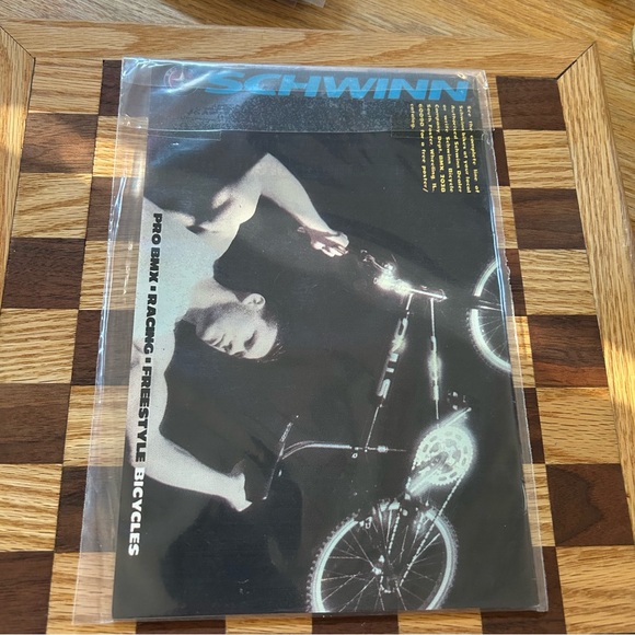 CAPTAIN AMERICA #357 MARVEL COMIC BOOK  - THE BLOOD STONE. - Picture 9 of 9